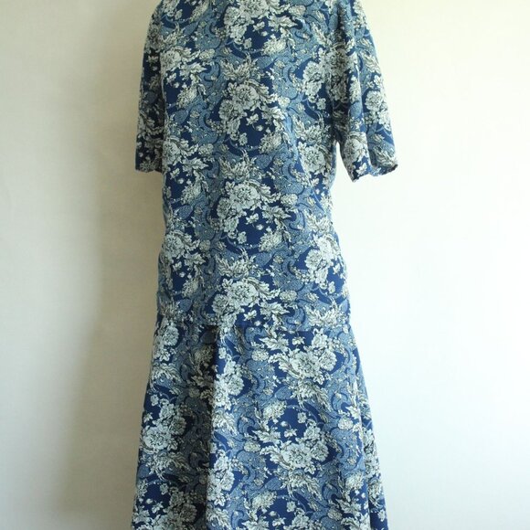 Vintage 1990s Skirt and Blouse Set, Norton McNaughton Blue And White Floral - Picture 3 of 10